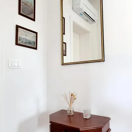 Apartma Hisa Rozmarin Osp